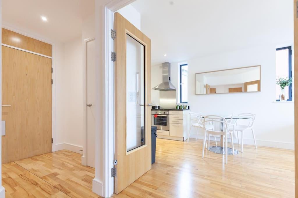 Oxfordshire Living - The Tolkien Apartment - Oksford Zewnętrze zdjęcie
